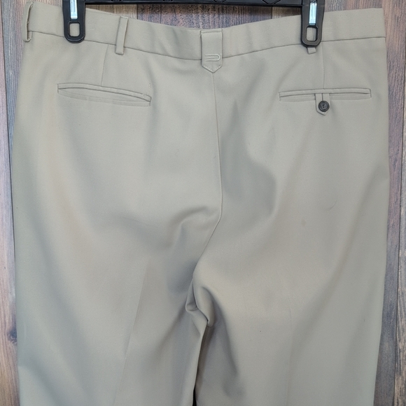 Dockers Golf Men's Khaki Chino Dress Pants 40 x 32               P176 - Picture 6 of 12